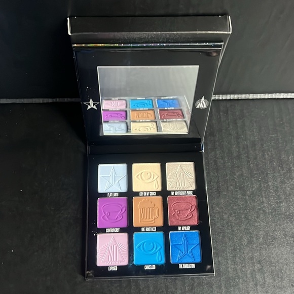 Mini Controversy - Picture 2 of 2